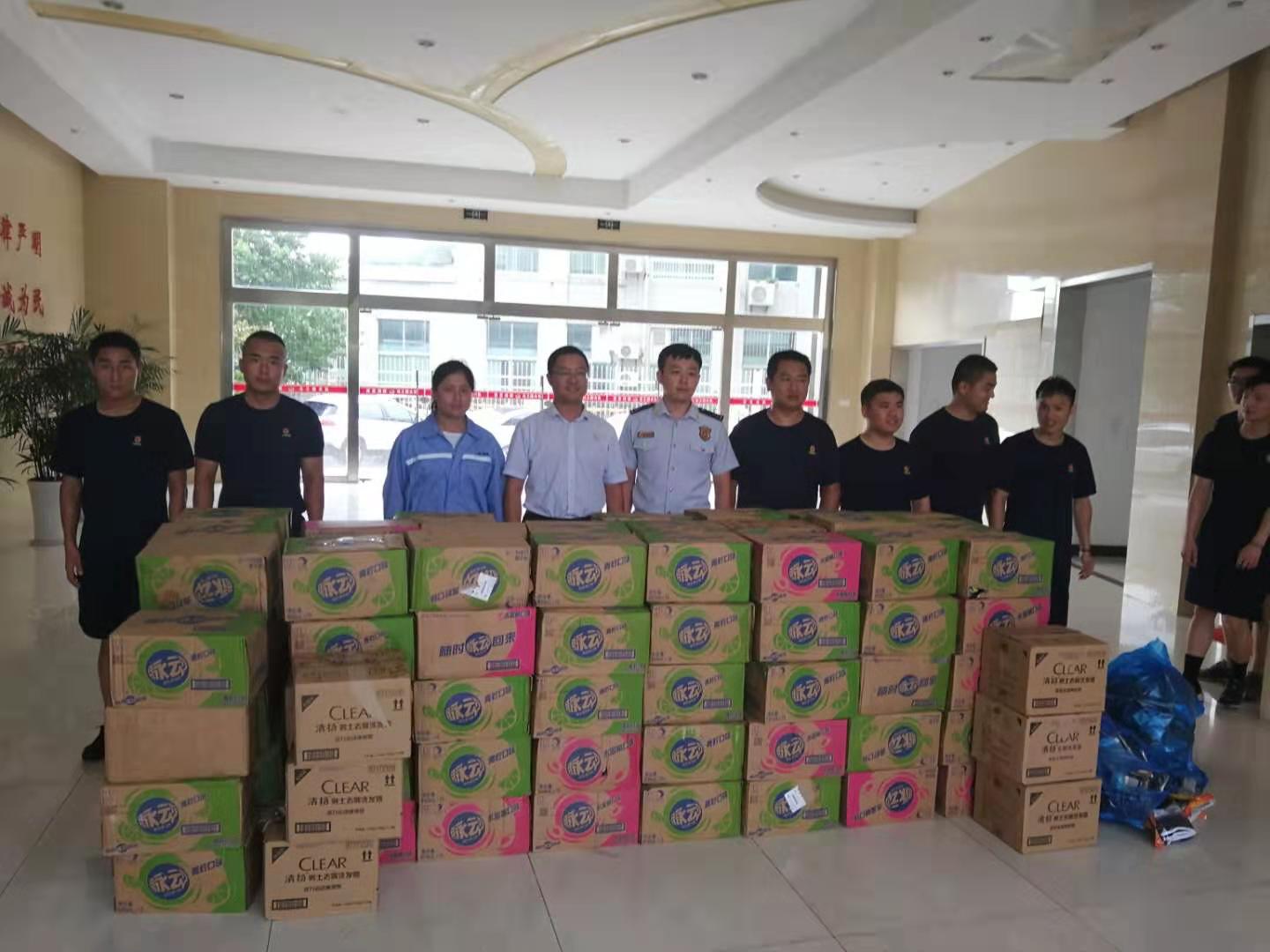 15646461453864420Qlp.jpg 6b6181cc42a6fa8f620c193a484e88a.jpg