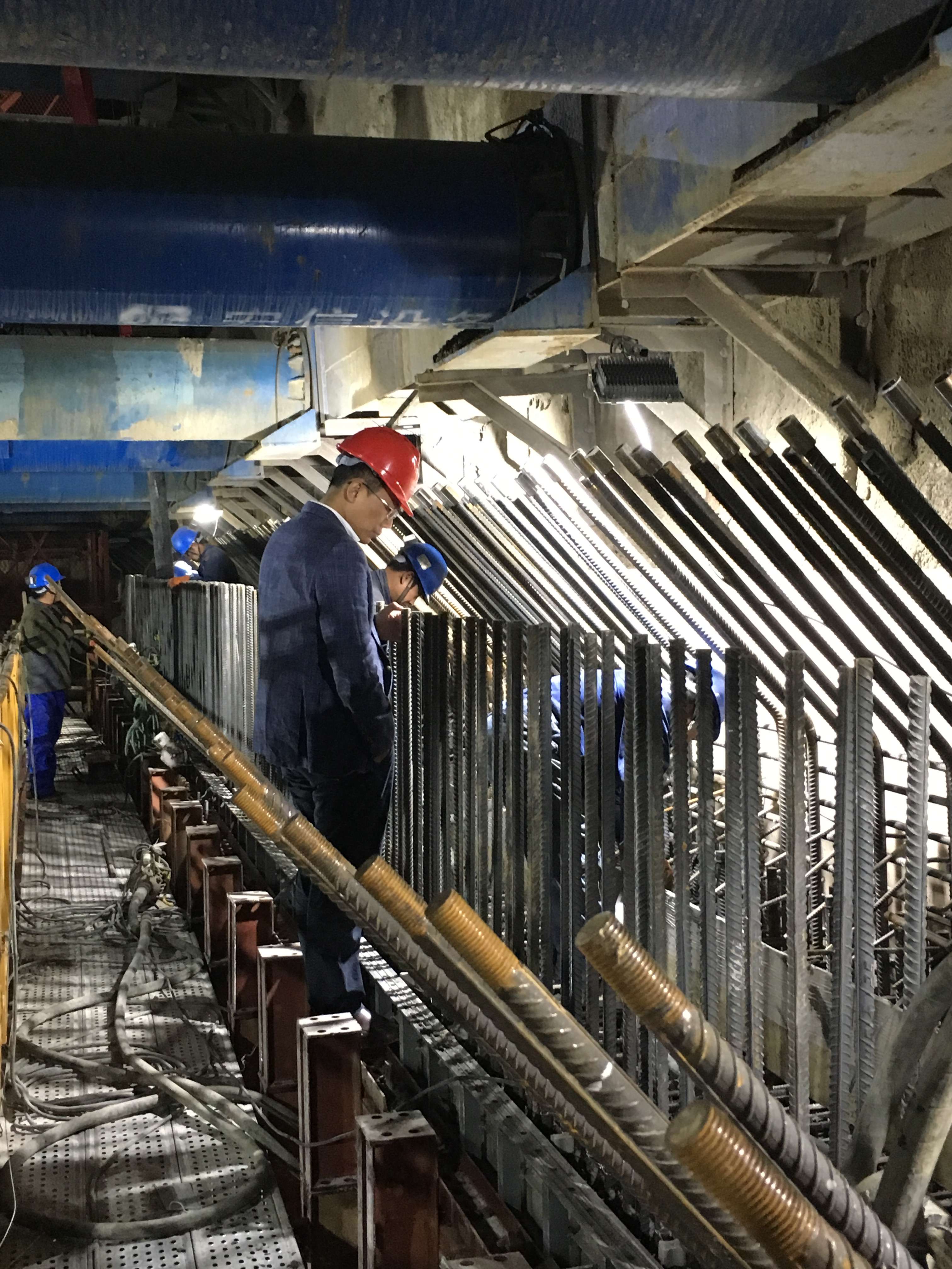 16408245487218852bT9.jpg 16408245487218852bT9.jpg