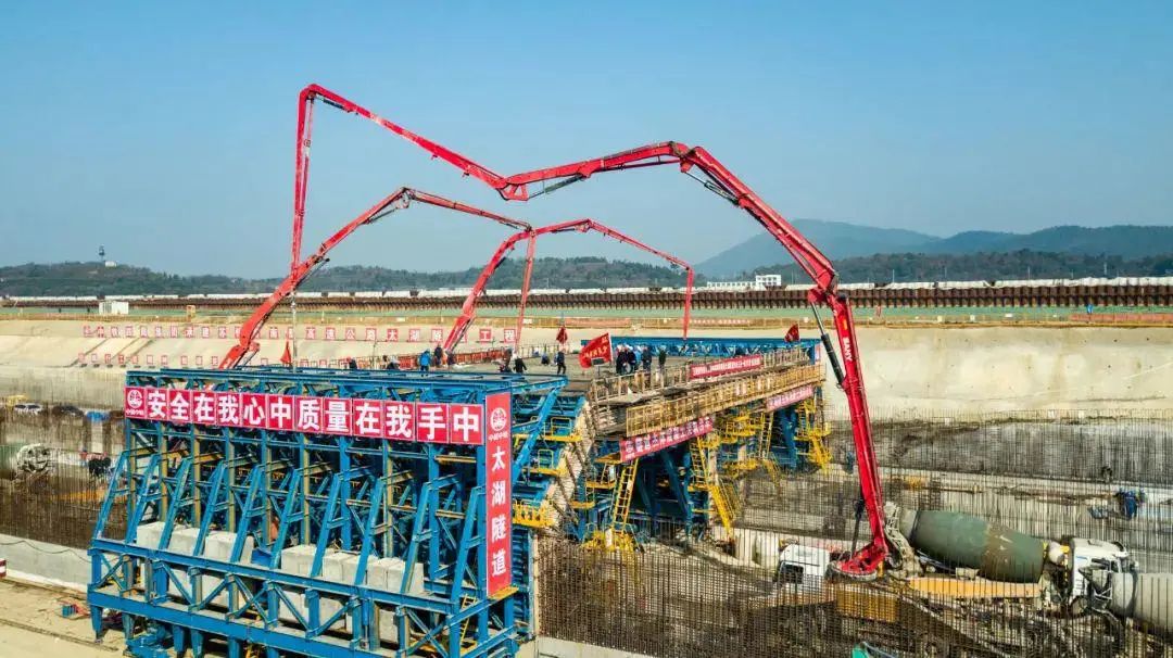 16408246291813295GpI.jpg 16408246291813295GpI.jpg