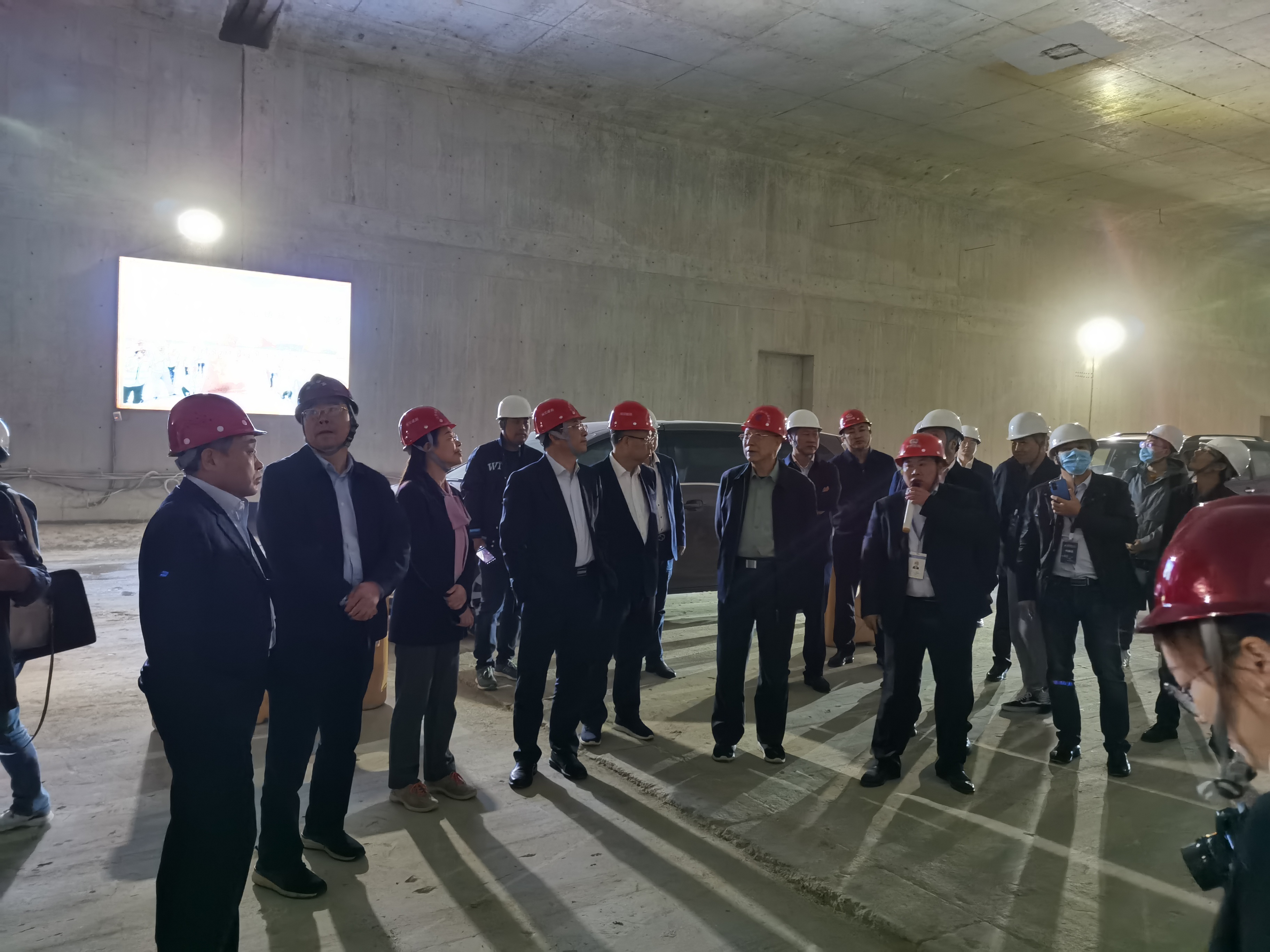 1640824763423043M2FC.jpg 1640824763423043M2FC.jpg