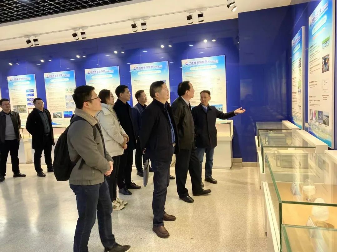 1646008574506193GlUk.jpg 1646008574506193GlUk.jpg