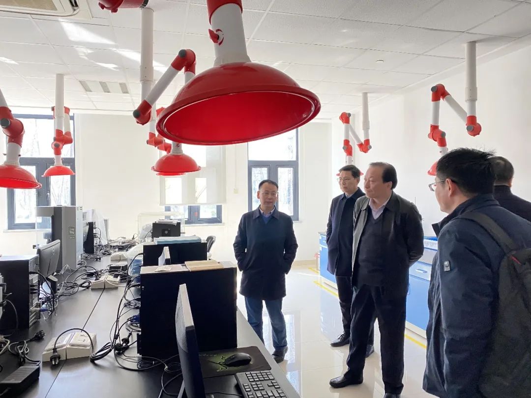 1646008619592846AmVW.jpg 1646008619592846AmVW.jpg