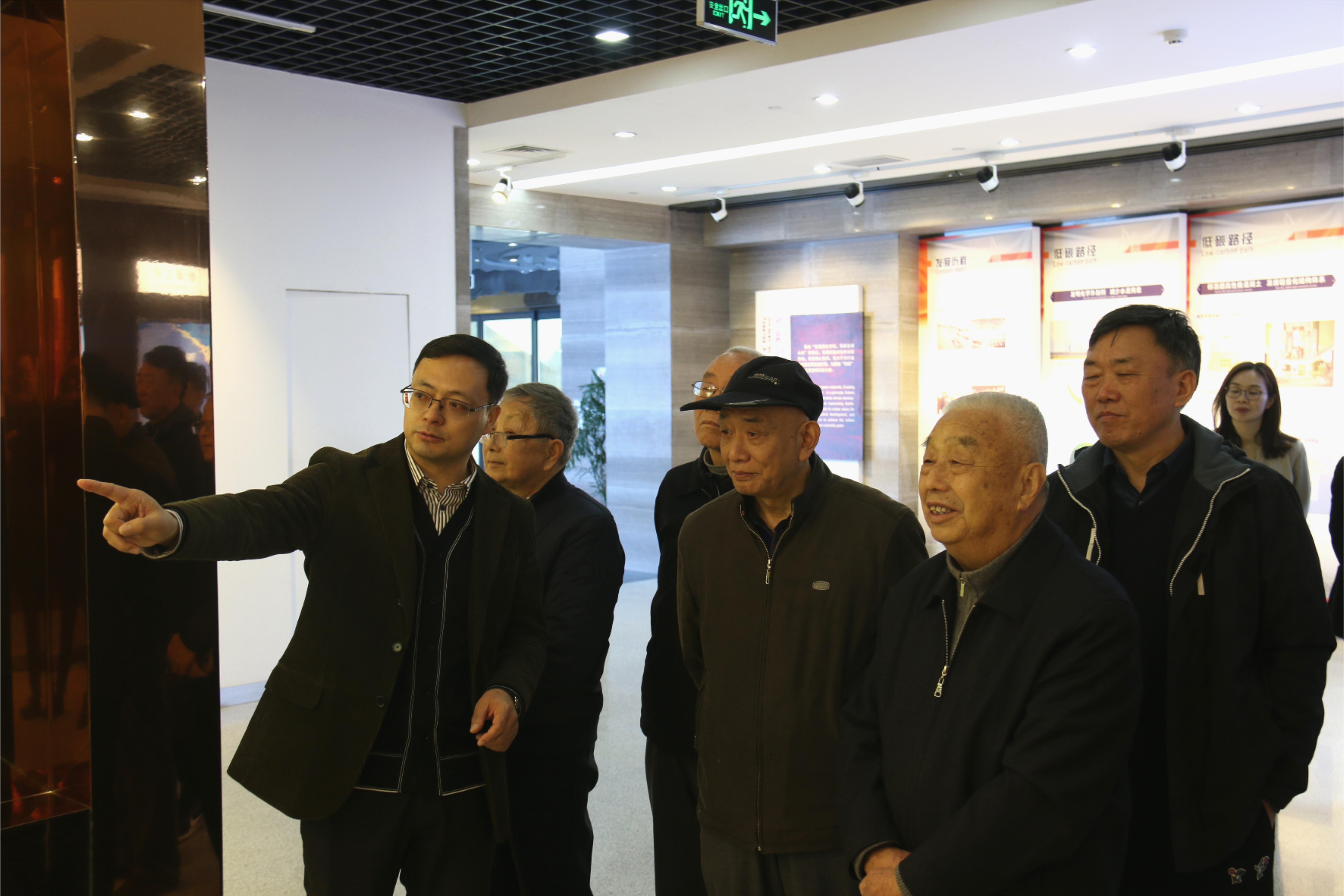 16804857076250311HLI.jpg 16804857076250311HLI.jpg